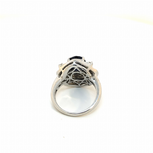  Anello in oro con zaffiro e diamanti presso Castignoli - Orologeria e gioielleria a Monza